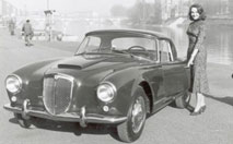 Rétromobile 2006 : hommage à un siècle de publicité automobile