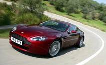 Une Aston V8 Vantage au « Lyon-Charbo »