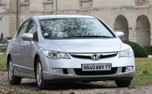 La Honda Civic Hybrid reçoit le prix Auto & Environnement