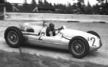 Rétromobile : une Auto Union type D aux enchères