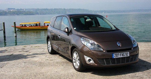 L'équipement du Renault Grand Scenic 2009 à la loupe