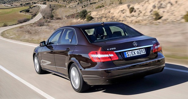 Mercedes Classe E : 2 nouveaux blocs BlueEFFICIENCY