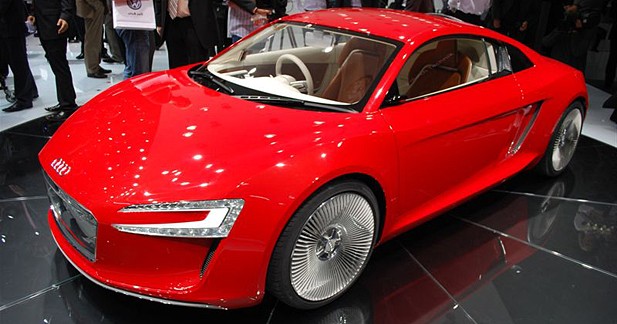 Audi e-Tron : les anneaux dans la prise