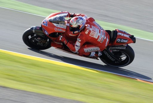 MotoGP: Casey Stoner en pole position à Valence
