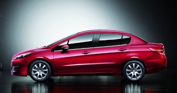  Peugeot 308 Sedan : Un tour dans son sac