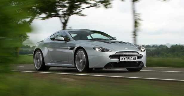 Aston Martin Vantage V12 : enfin homologuée pour les USA