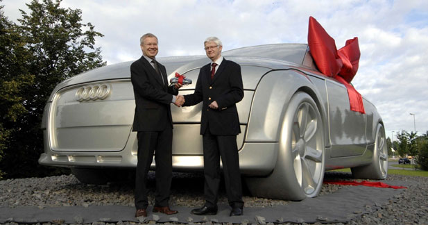 Audi livre un TT format XXL à Ingolstadt
