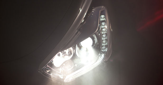 La Citroën DS5 commence son effeuillage