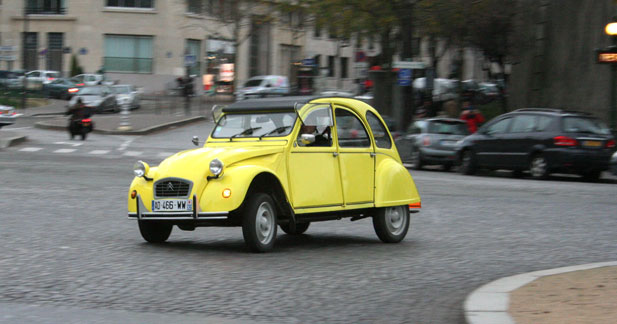 Louez une 2CV pour le week-end !
