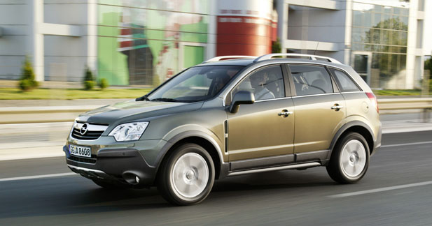 L’Opel Antara s’offre 2 roues motrices et baisse son tarif