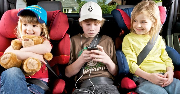Distraire ses enfants en voiture 