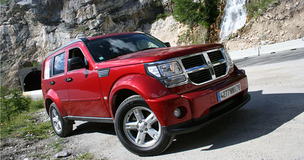 Essai Dodge Nitro 2.8 CRD : macho van !