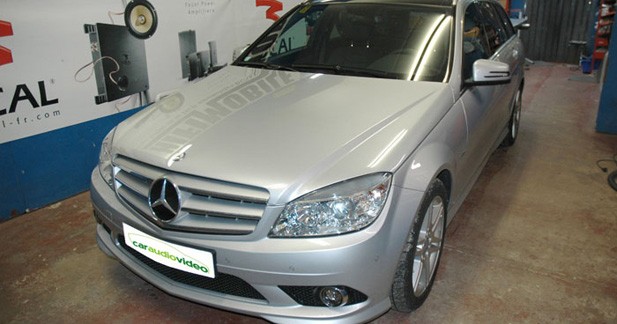 Caraudiovidéo : Caraudiovidéo : améliorer l'équipement audio d'une Mercedes C320 break