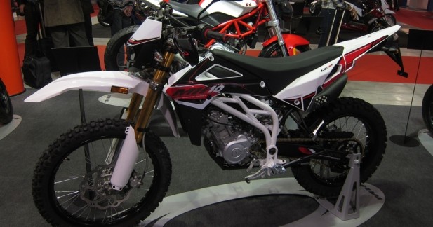 Eicma 2011 : nouvelle MH 10 125 LC