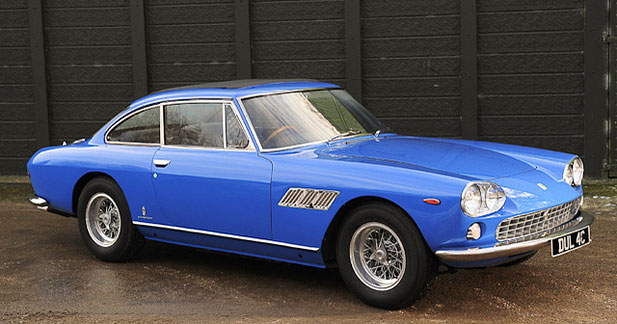 Une Ferrari de John Lennon aux enchères à Paris