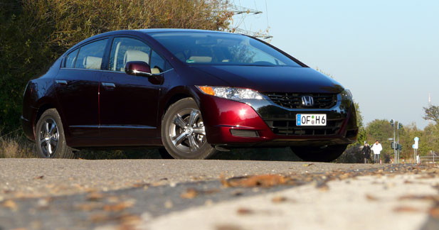 Essai Honda FCX Clarity : l’auto du futur