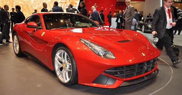 Ferrari F12 Berlinetta : Sculpture mécanique