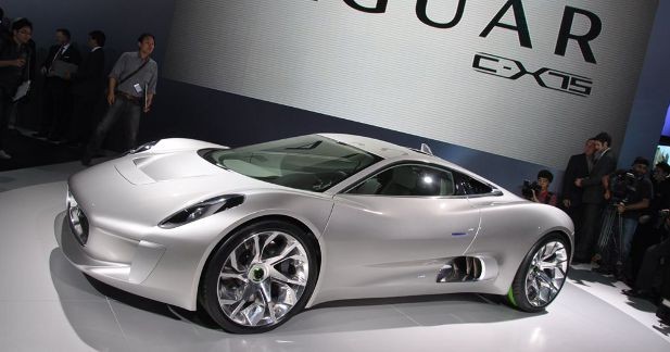 Jaguar C-X75 : un hybride coupé mais pas raté