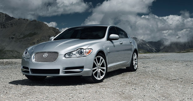 Jaguar XF S Diesel : A armes égales