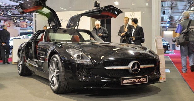 La Mercedes SLS AMG déploie ses ailes au salon