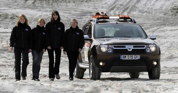 Le Dacia Duster en course au Rallye Aïcha des Gazelles