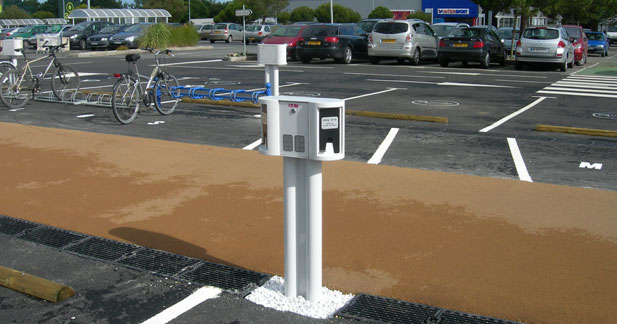 DBT va doubler sa production de bornes de recharge
