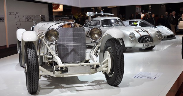Mercedes célèbre la 300 SL et les 24 Heures du Mans à Rétromobile
