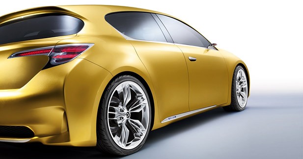 Lexus à Francfort : une compacte chic se dessine