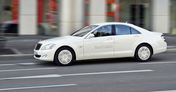 Mercedes S400 BlueHybrid : luxe civique