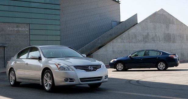 Nissan Altima 2010 au premier rang