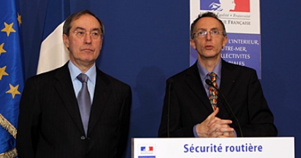 Nouvelles plaques 2-roues : plus grandes dès juillet 2012