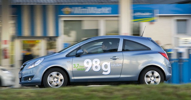 L'Opel Corsa ecoFLEX descend à 98 g/km de CO2