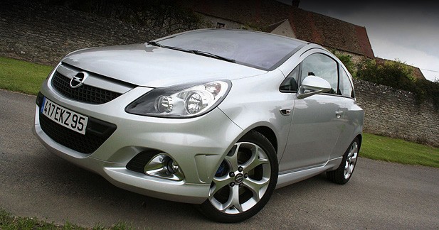 Opel Corsa OPC : 