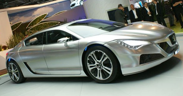 Peugeot RC Hymotion4 Concept : le fauve s’économise