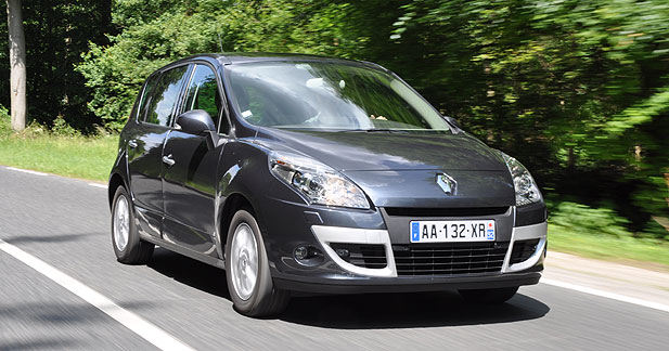 Les français sont accrocs à leur voiture 