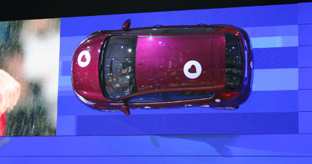 La Ford Fiesta dans les airs