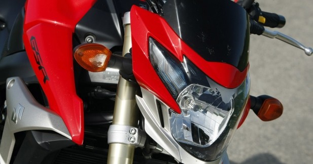 Suzuki : une GSR 1000 et une V-Strom 1000 en 2014