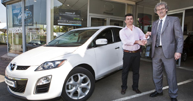 Mazda offre un CX-7 à la Fédération Française de Judo