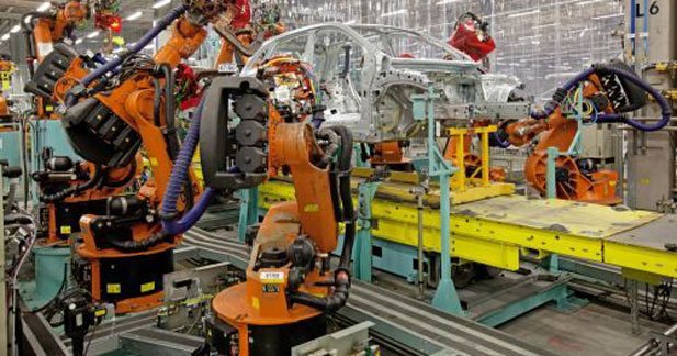 Mercedes passe à l'électrique sur la Classe A... dans son usine