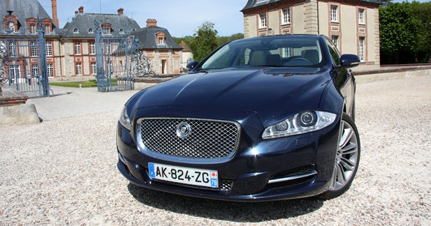 Jaguar : la première hybride en 2013