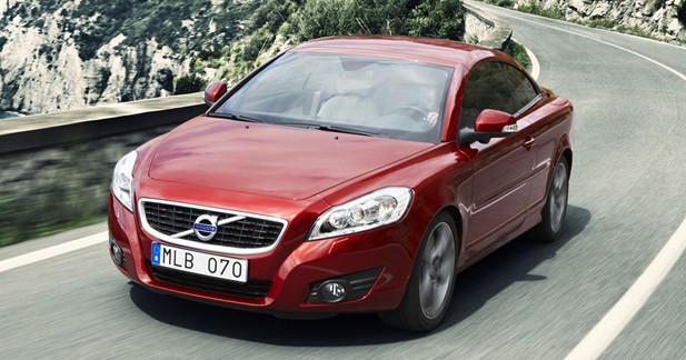Nouvelle Volvo C70 : restylée pour la rentrée