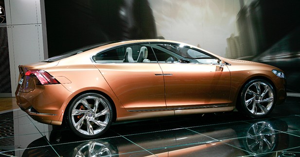 Volvo S60 Concept : pour préparer l’avenir