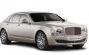 Le cœur hybride du SUV Bentley sous le capot d'une Arnage à Pékin