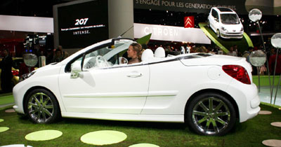 Peugeot 207 Epure : de l'air dehors, de l'eau dedans