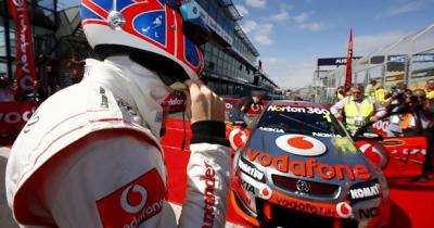 V8 Supercars: Button pourrait y penser