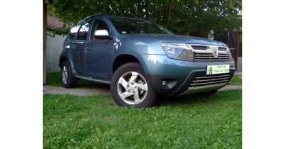 Installation d’un rétroviseur multimédia sur un Dacia Duster