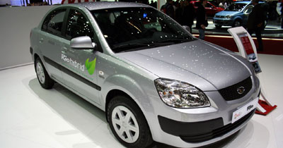 Kia dans la course à l'hybride