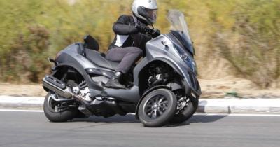 Piaggio MP3 500 LT Touring Sport : pour 94 cm3 de plus