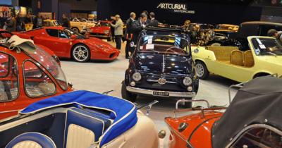 Rétromobile grandit avec le marché de l'ancienne