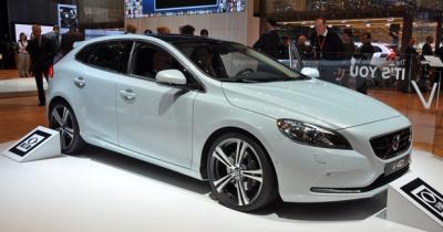Future Volvo V40 : Suédoise voilée
